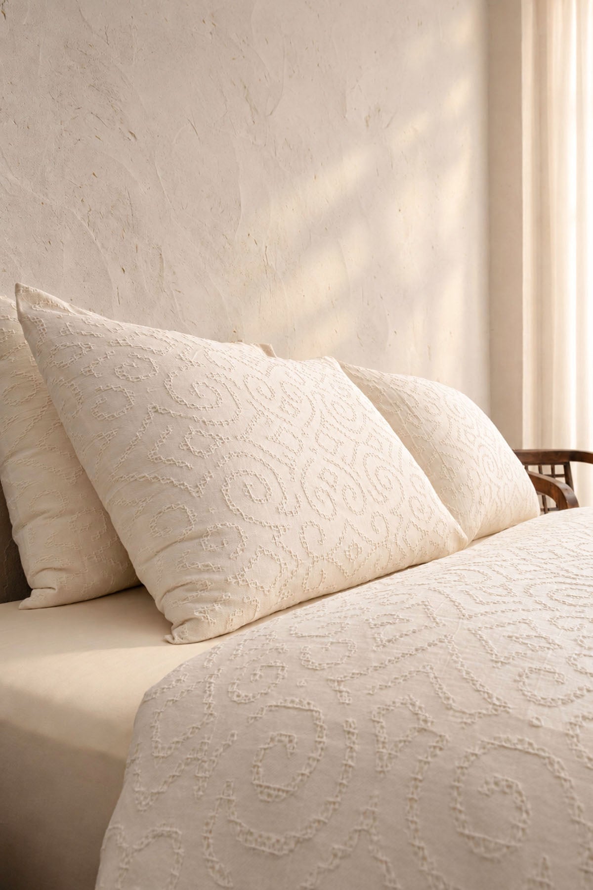 Damask Jakarlı Çift Kişilik Nevresim Seti Krem