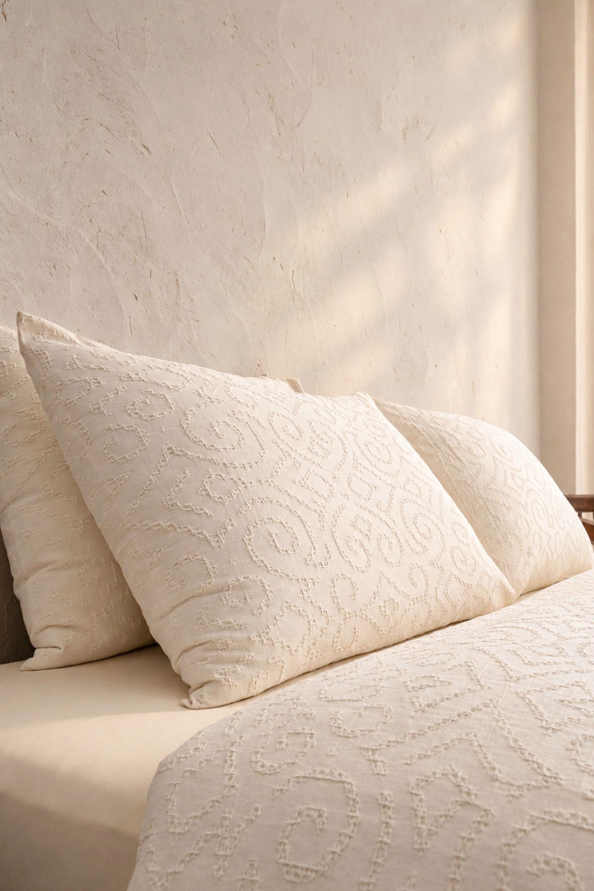 Damask Jacquard Pillowcase Set of 2 Cream