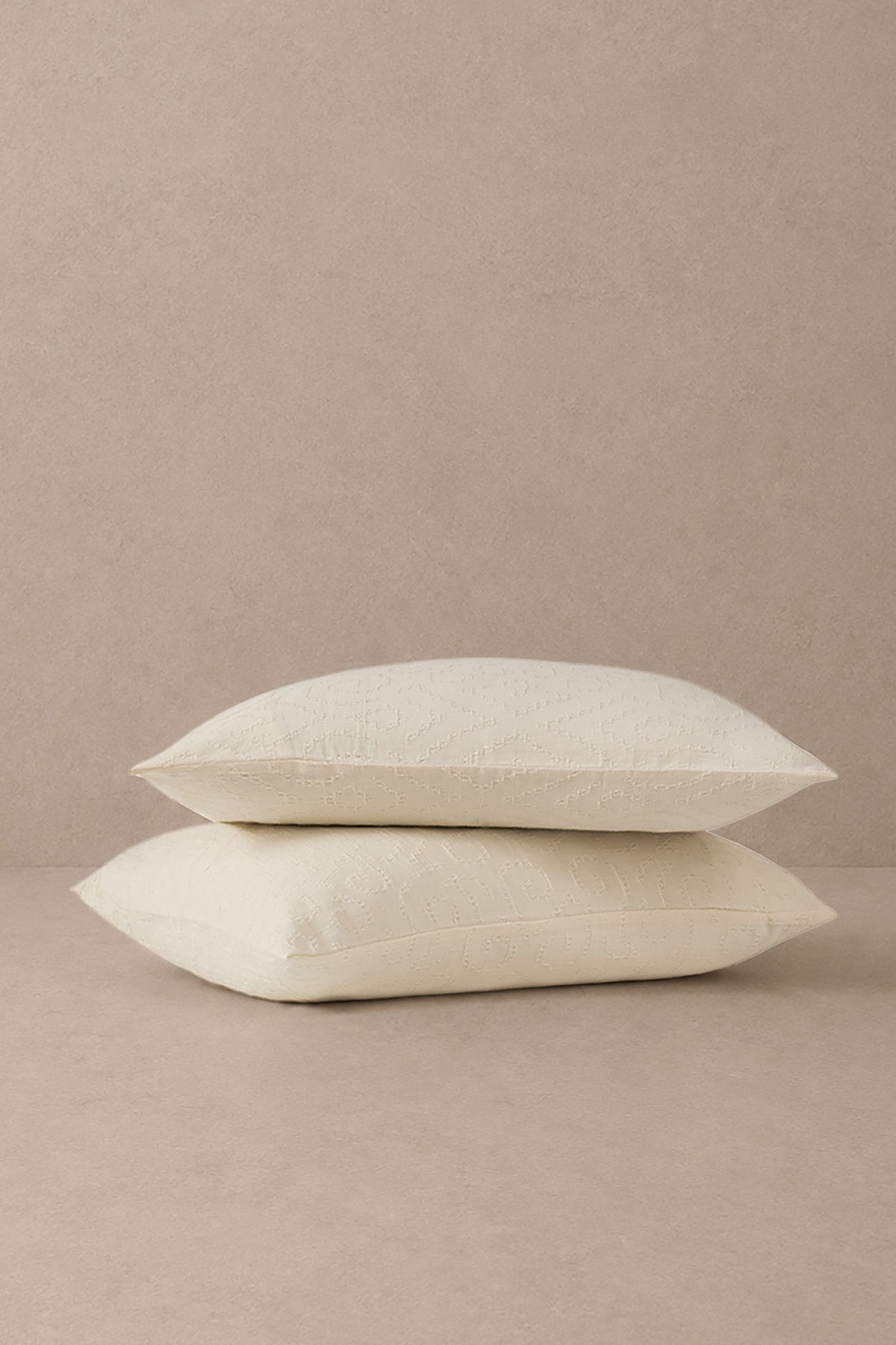Damask Jacquard Pillowcase Set of 2 Cream