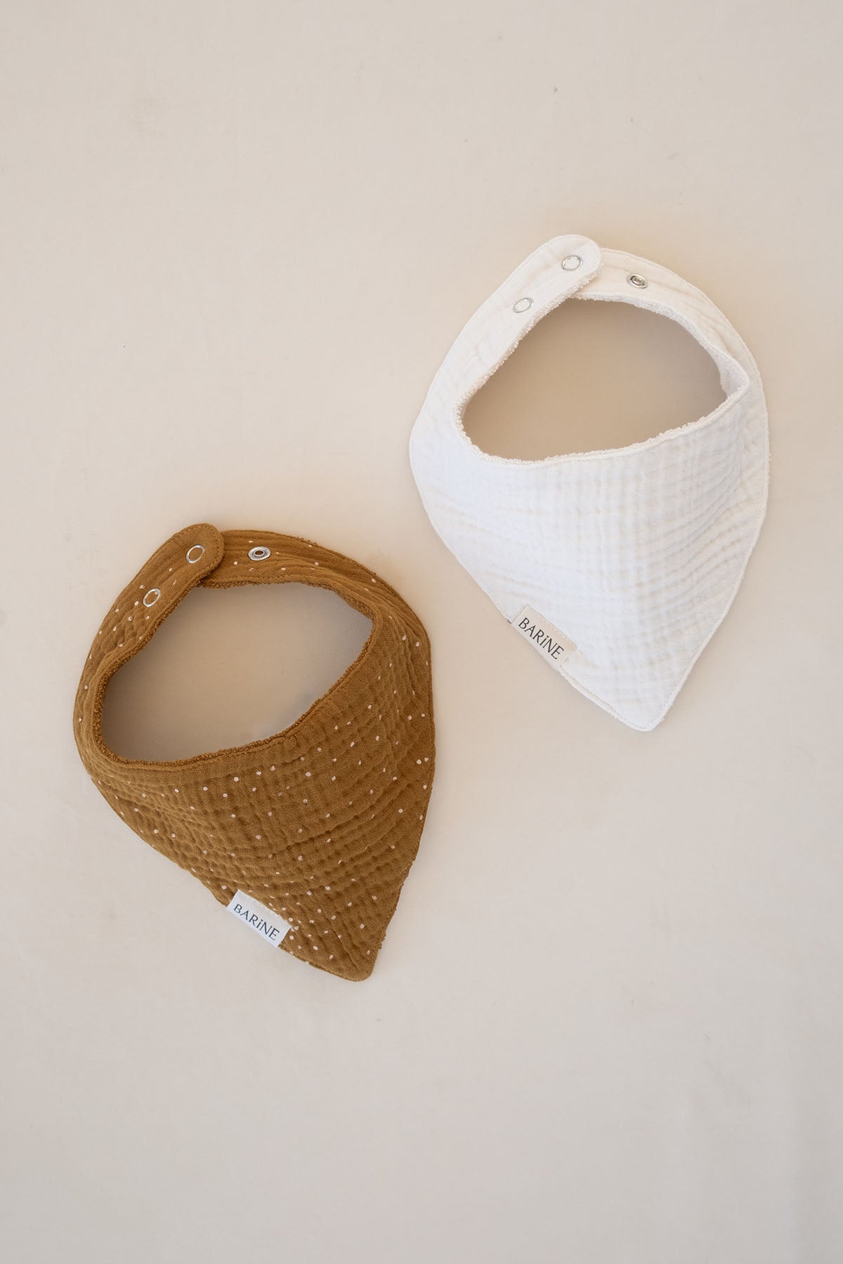 Çift Yüzlü Bandana Bebek Önlüğü 2'li Set Krem, Amber