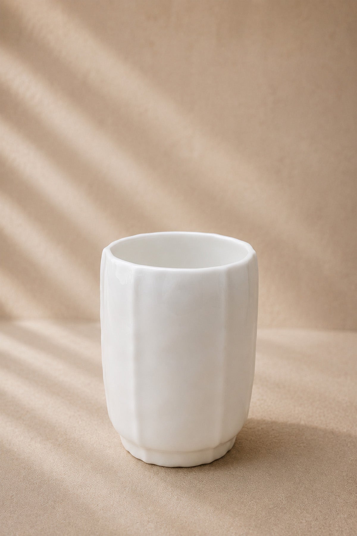 Ivory Stoneware Diş Fırçalık