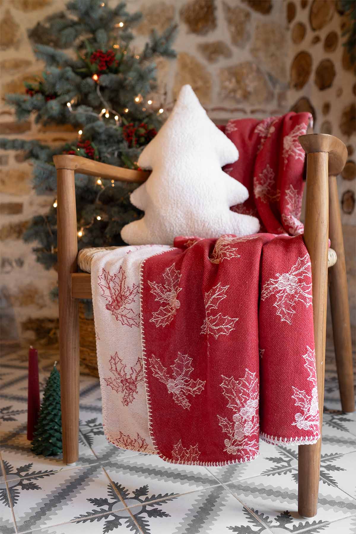 Çam Ağacı Şeklinde Peluş Kırlent