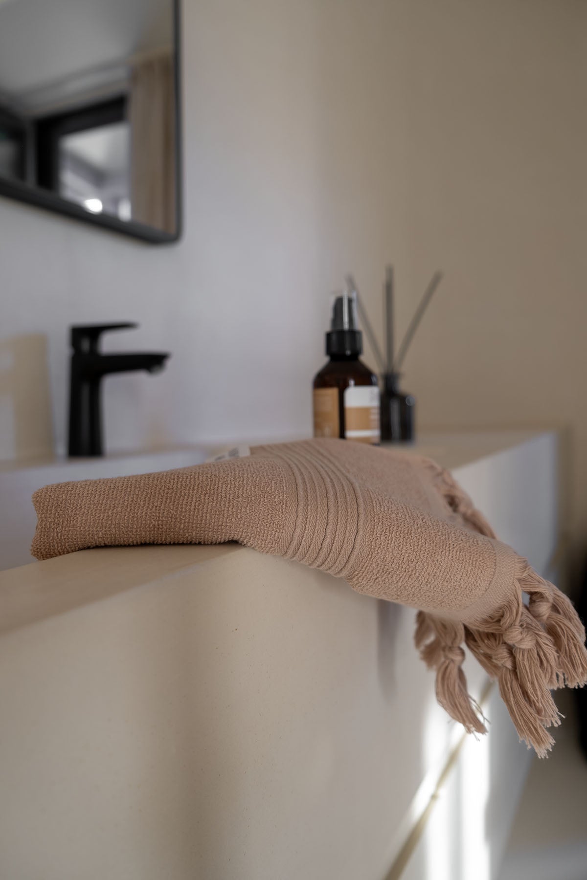 İnce ve Kolay Kuruyan Bukle Havlu Bej