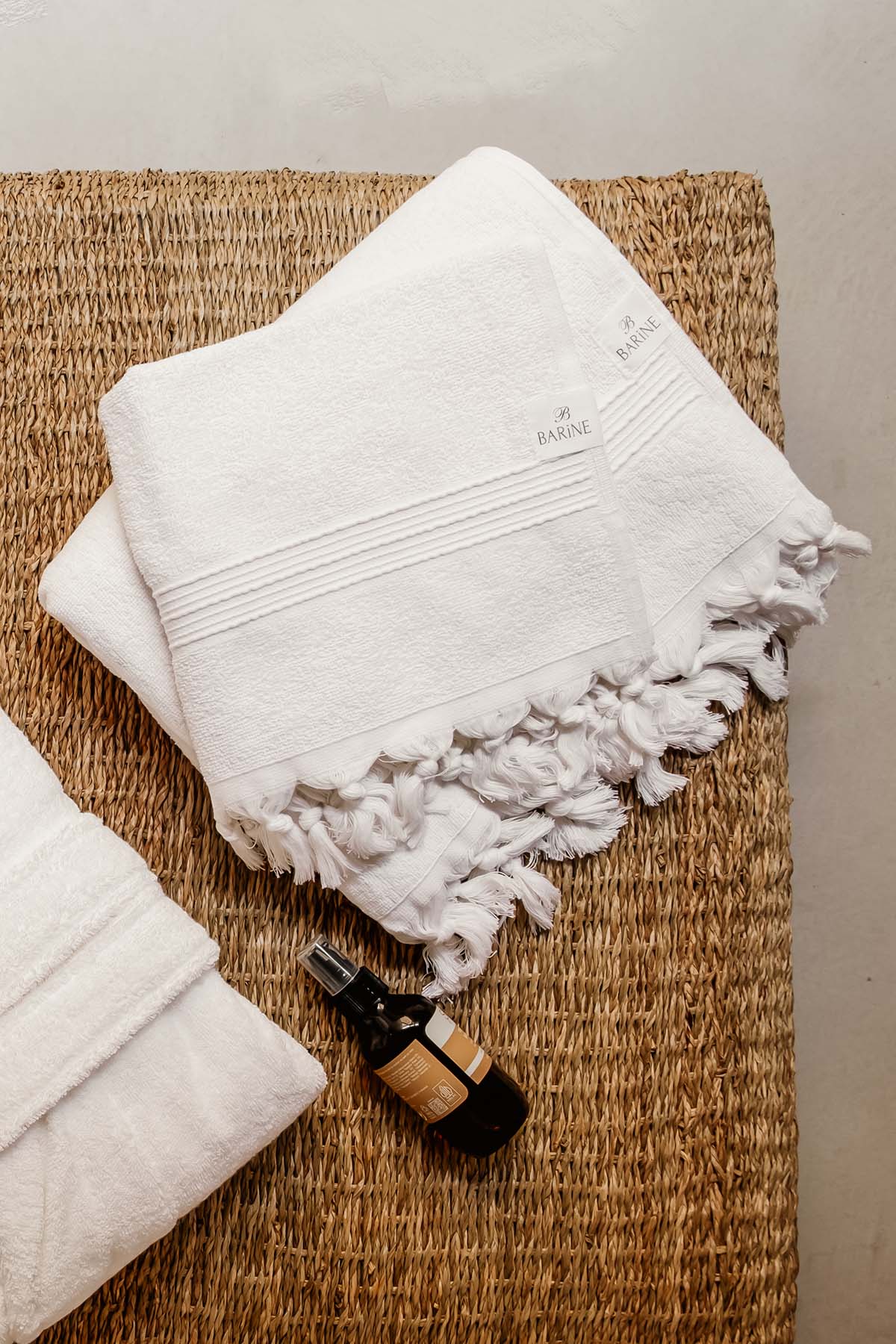 İnce ve Kolay Kuruyan Bukle Havlu Beyaz