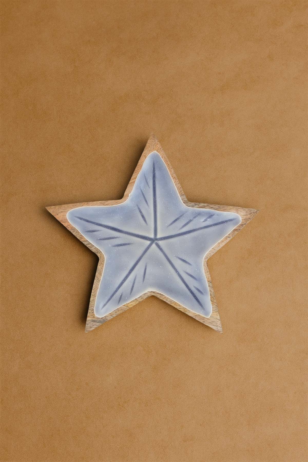 Mango Ahşap Yıldız Şeklinde Emaye Kaplamalı Tabak 30x30 cm