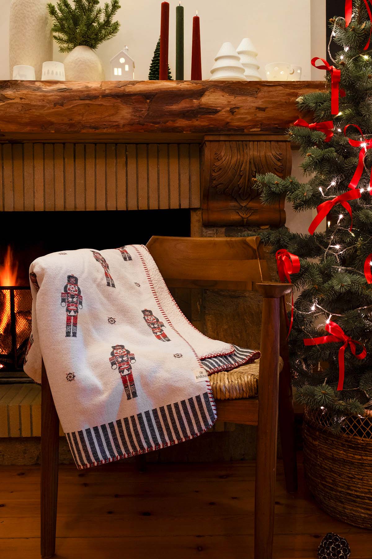 Fındıkkıran Jakarlı Arkası Peluşlu, Çift Yüzlü Koltuk Şalı, Battaniye