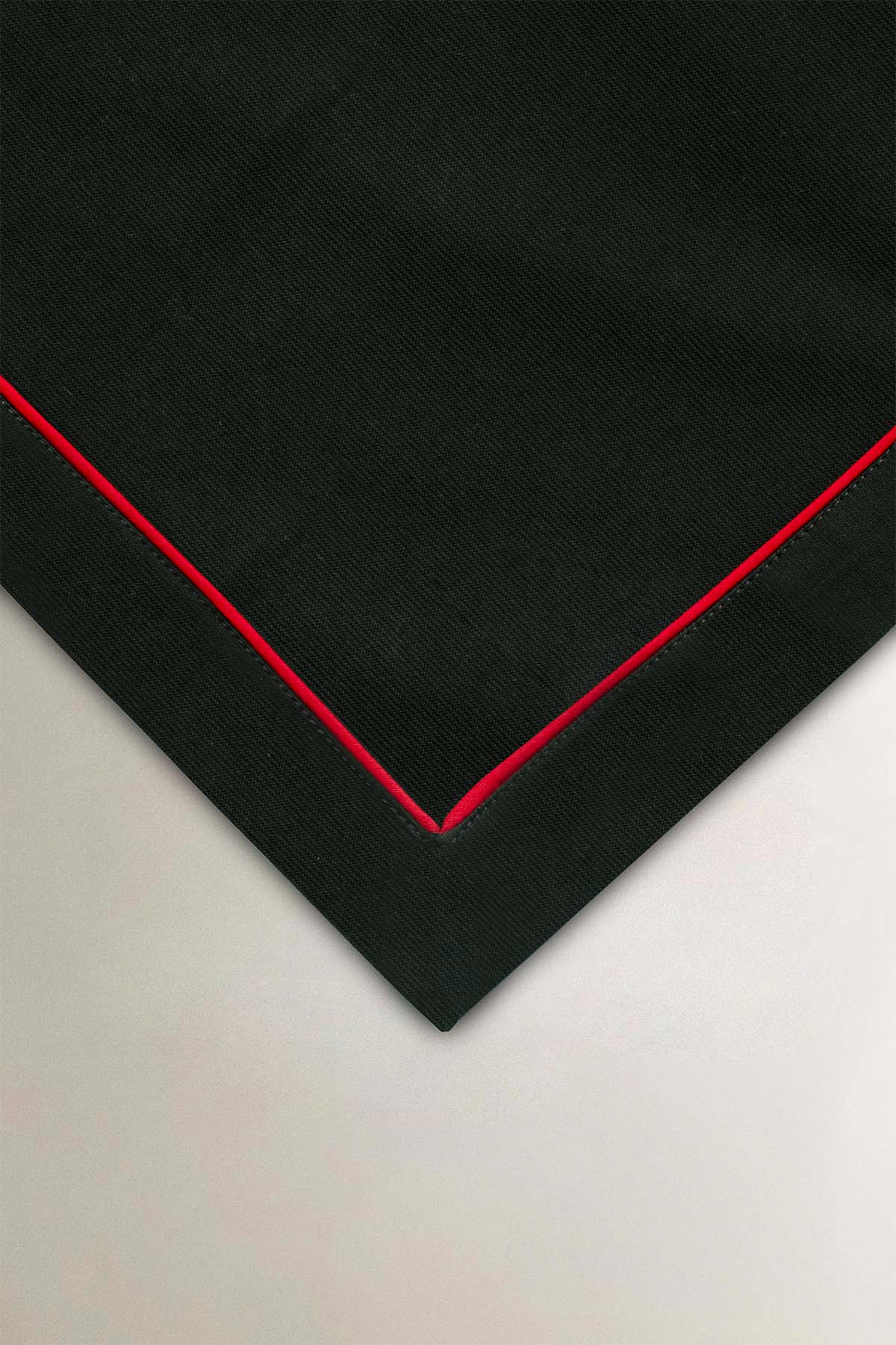 Dekoratif Biyeli Corduroy Kumaştan Masa Örtüsü