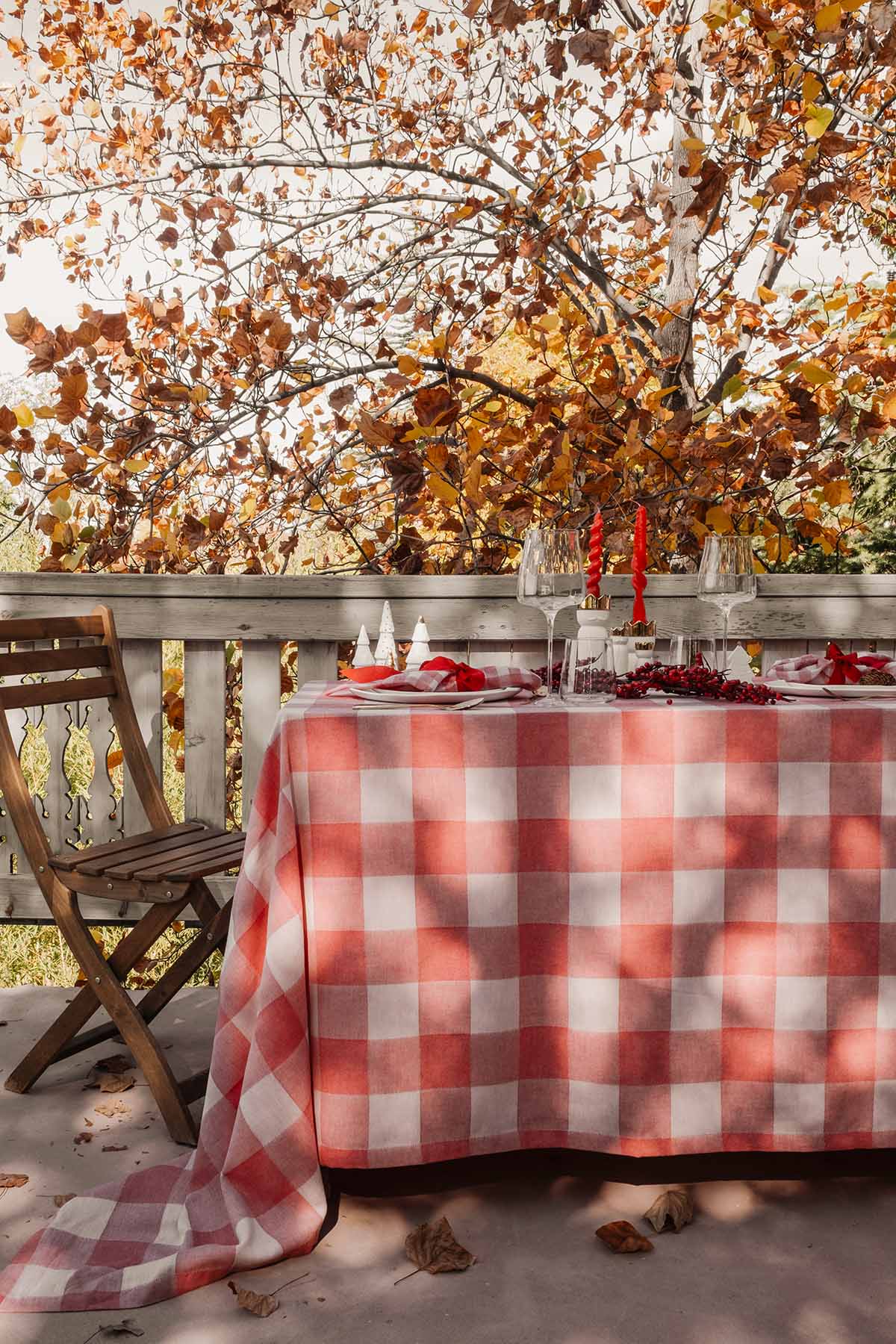 Ekose Desenli Masa Örtüsü Kırmızı 170x260 cm