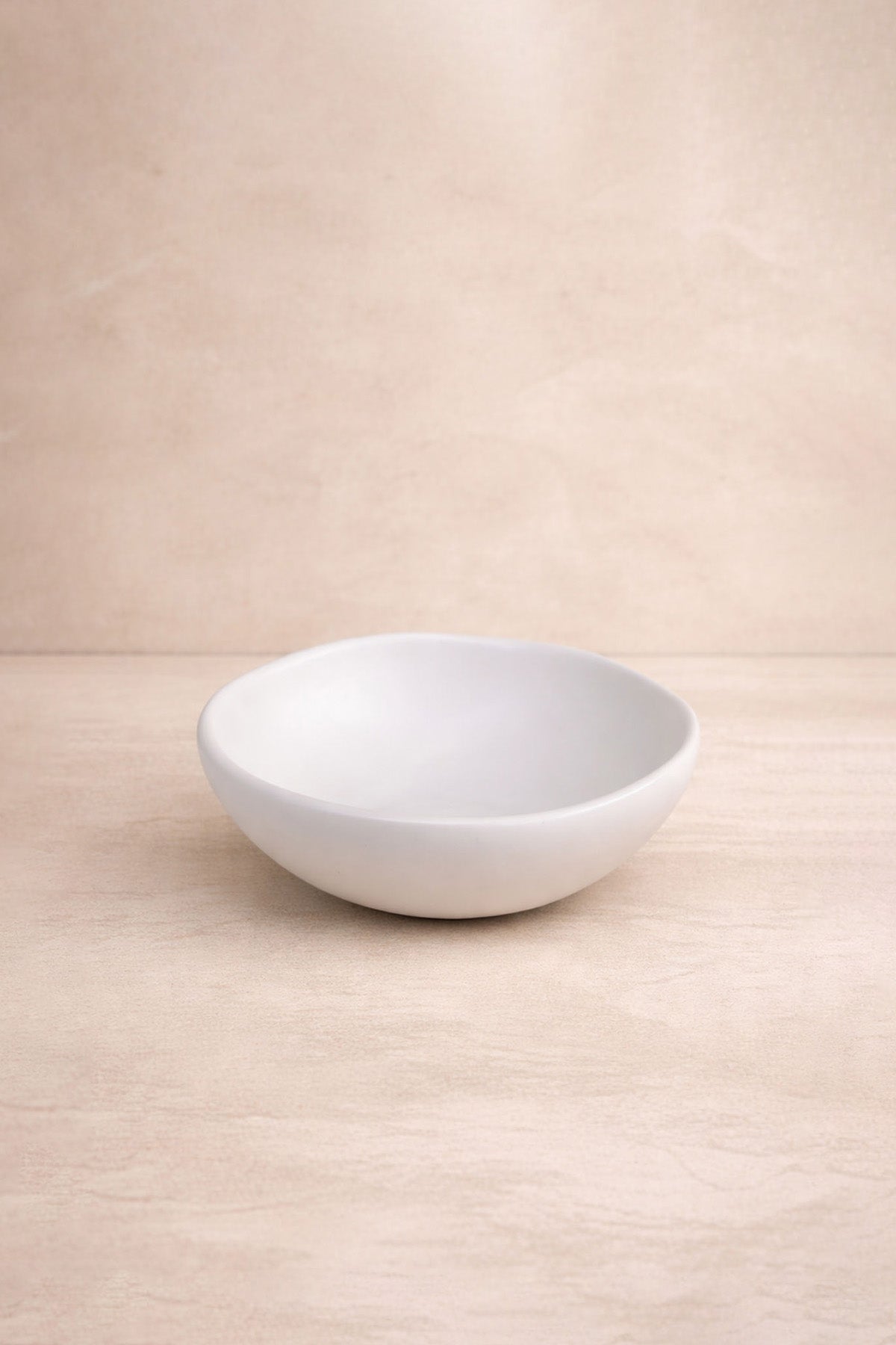 Elle Şekillendirilmiş Amorf Stoneware Kase Beyaz 10 cm