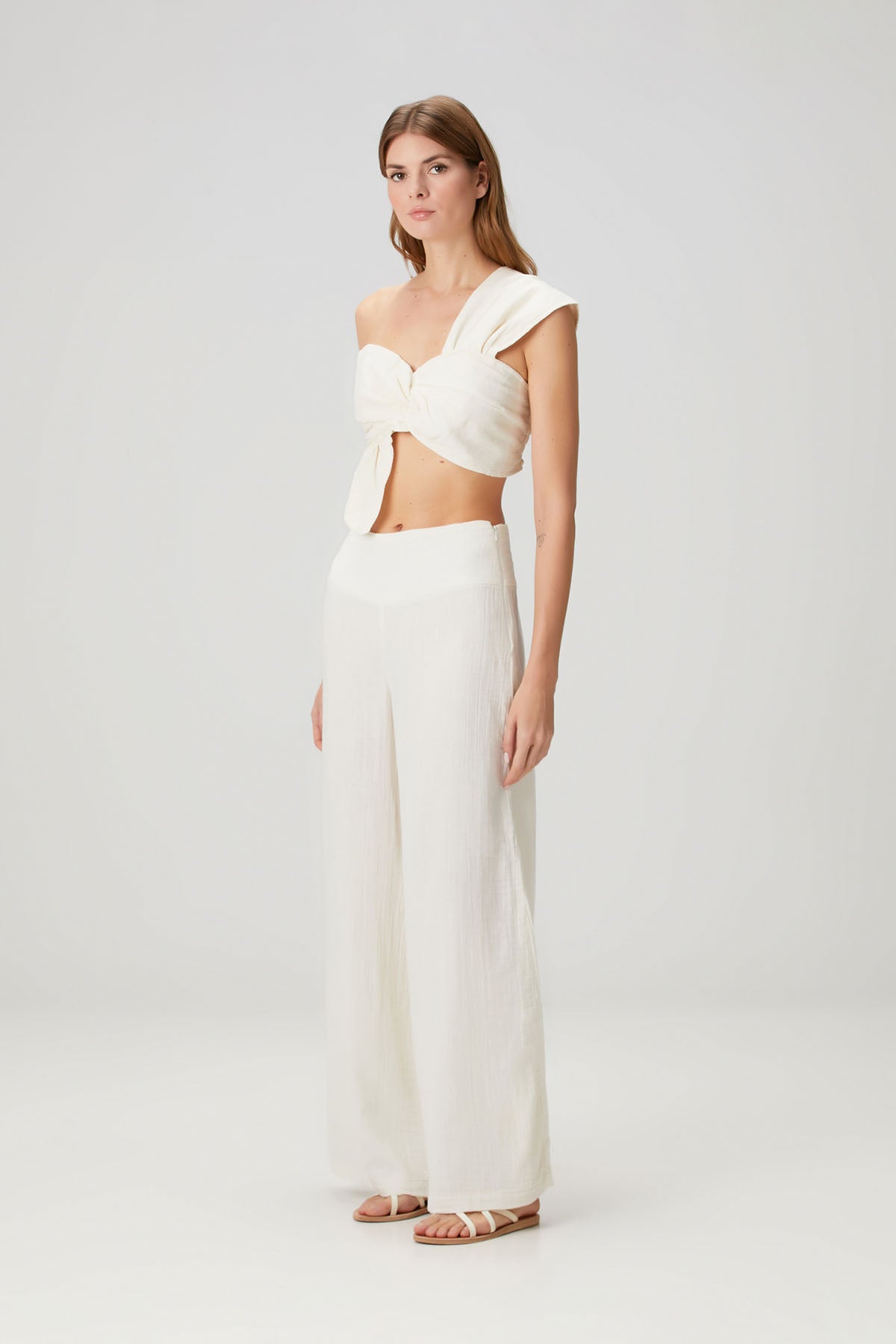 Pamuklu Dokulu Geniş Paça Pantolon Krem