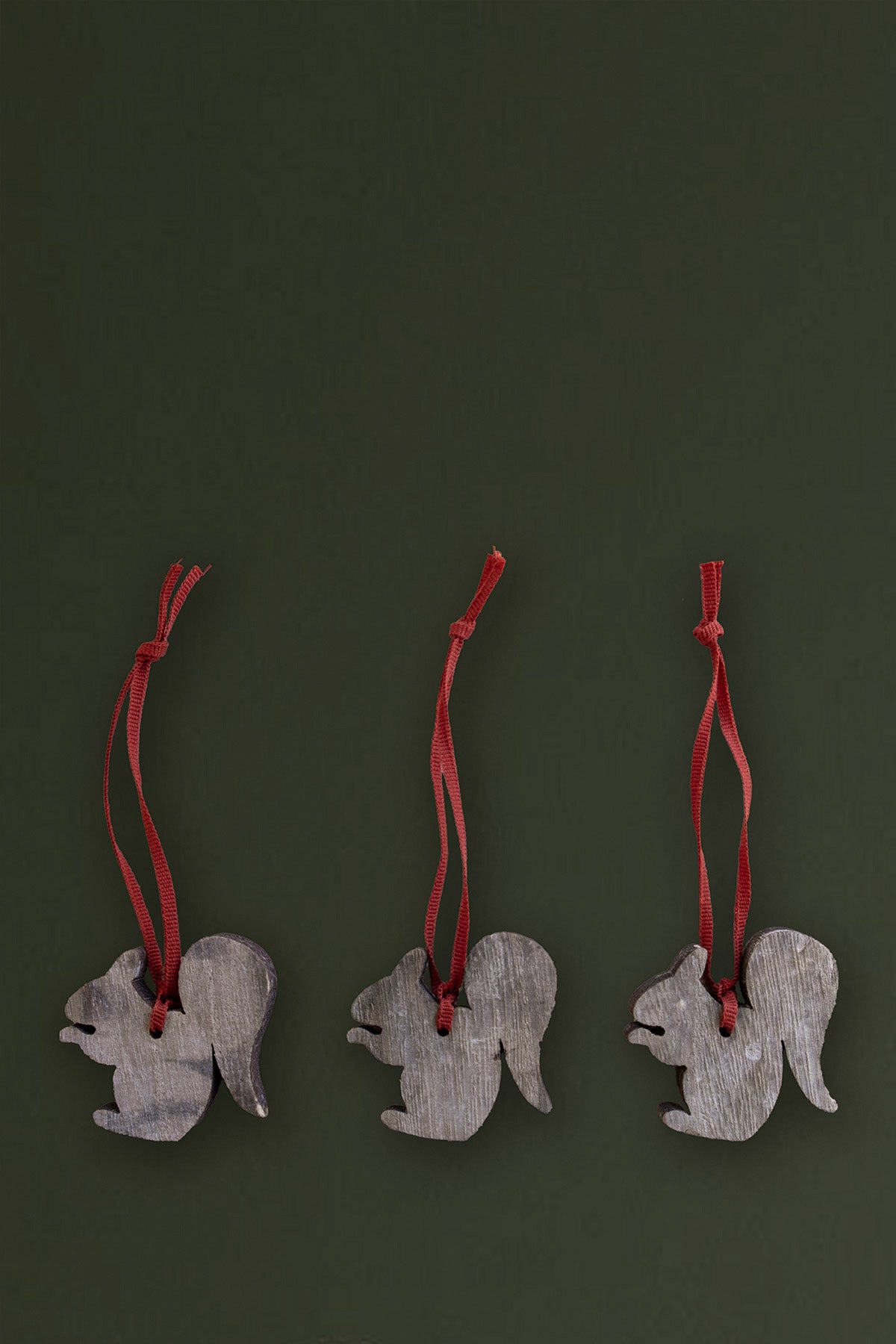 Squirrel Shaped Wooden Christmas Ornament 5 cm Set of 4