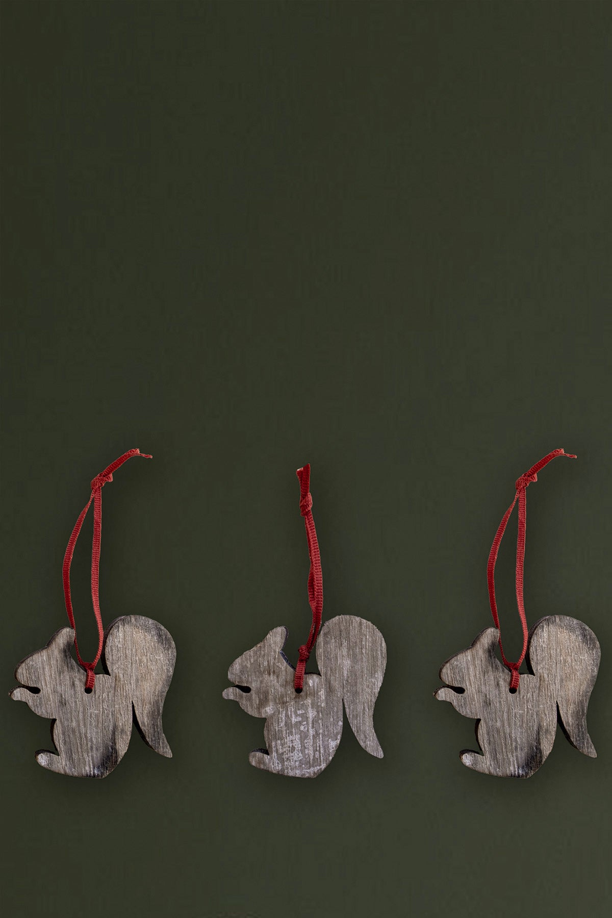 Squirrel Shaped Wooden Christmas Ornament 7 cm Set of 4