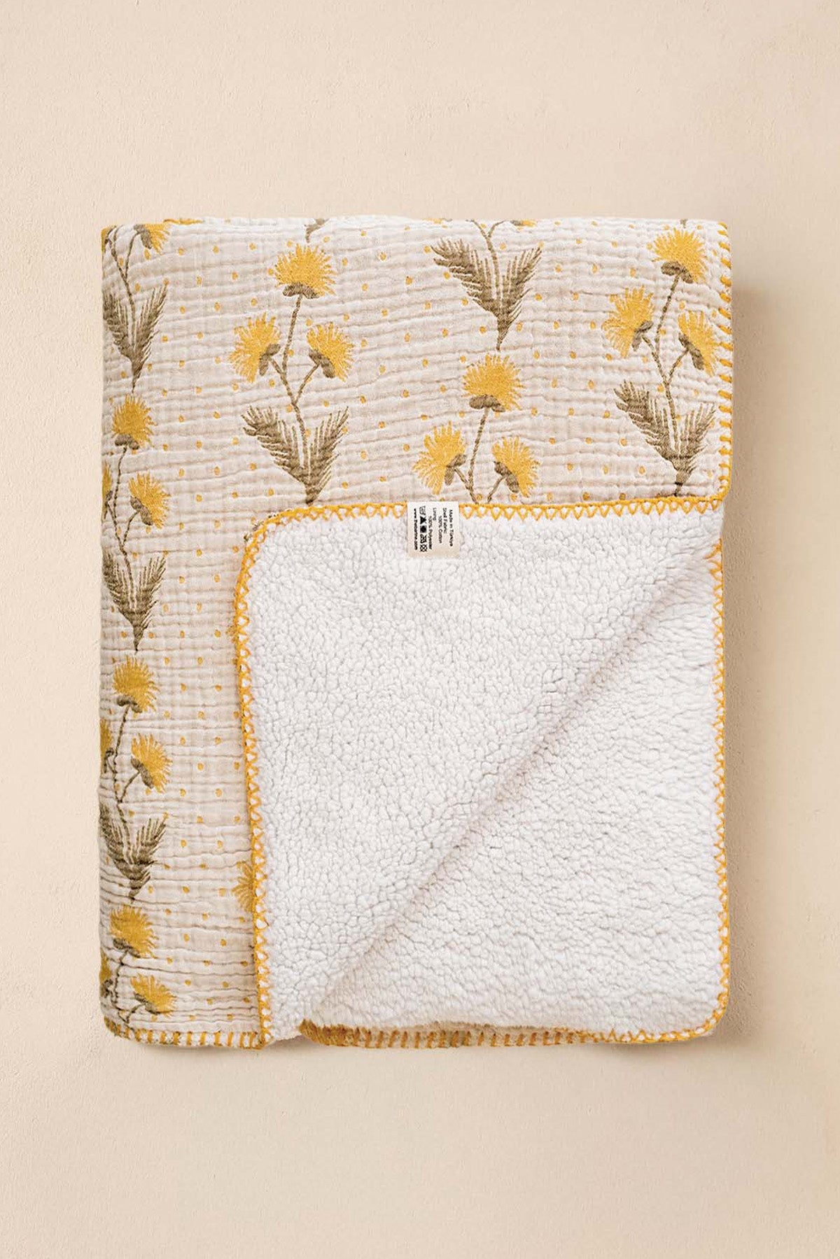 Sarı Çiçek Jakarlı Arkası Peluşlu Çift Yüzlü Pamuk Gaze Koltuk Şalı, Battaniye