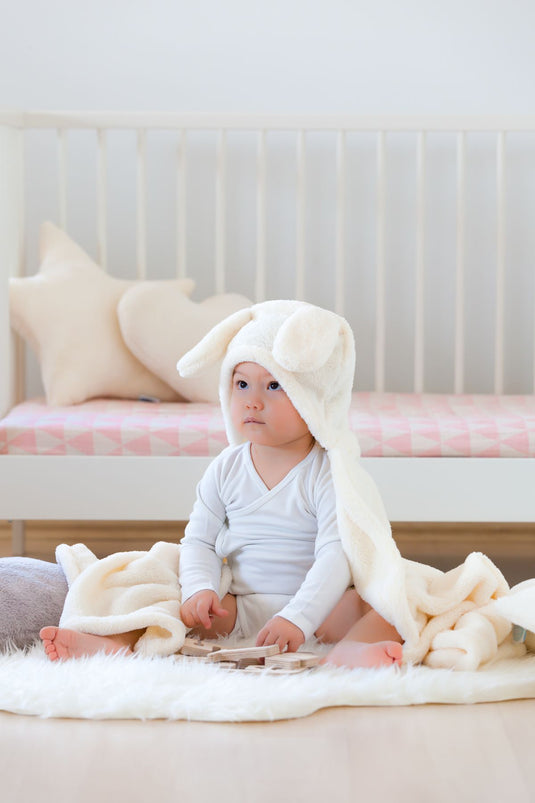 بطانية طفل أرنب إكرو