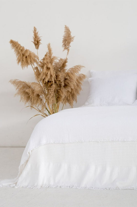 Cocoon Bedspread White
