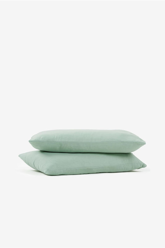 طقم غطاء وسادة من الكتان سيرينيتي مكون من قطعتين باللون الأخضر الفاتح